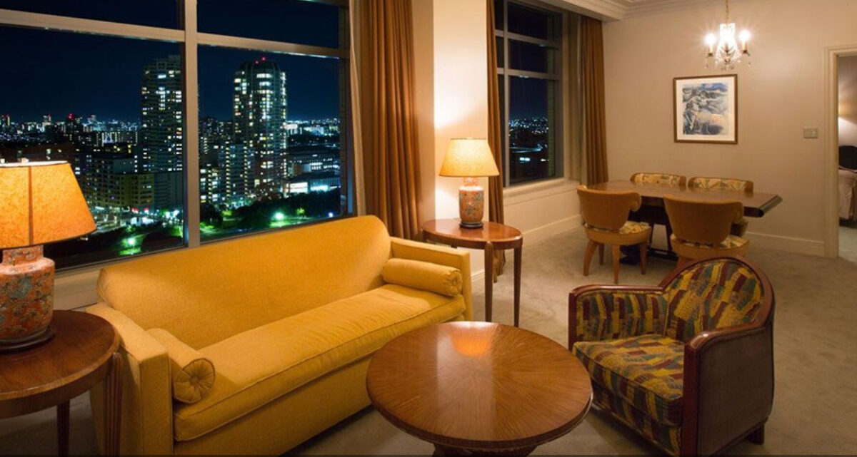 ホテル ザ マンハッタンのルームサービスメニューが安い アメニティやナイトウェア パジャマも紹介 旅ソム 旅行のソムリエ