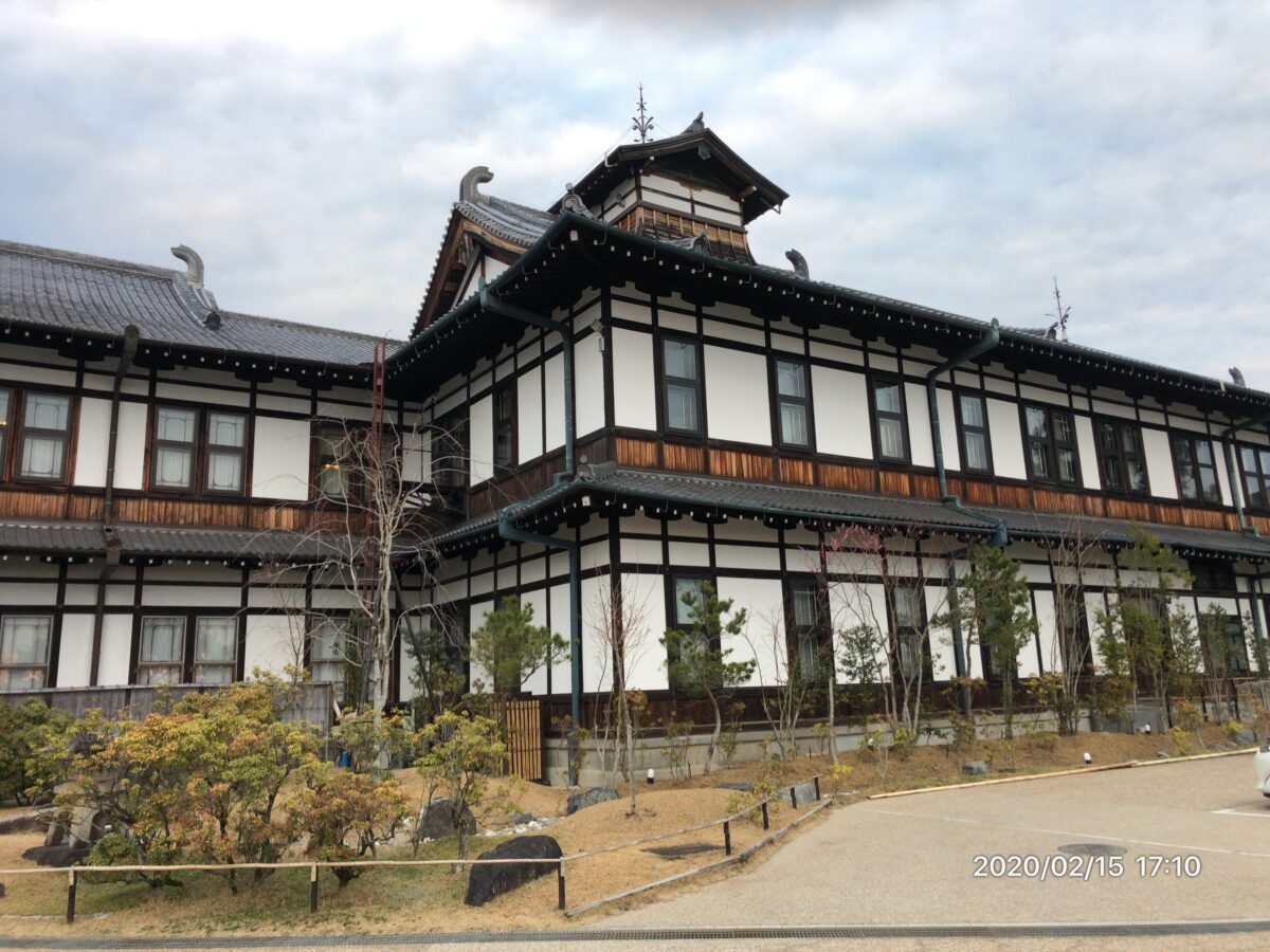 奈良ホテルのルームサービスメニューが微妙 部屋のおすすめを本館 新館別に紹介 旅ソム 旅行のソムリエ