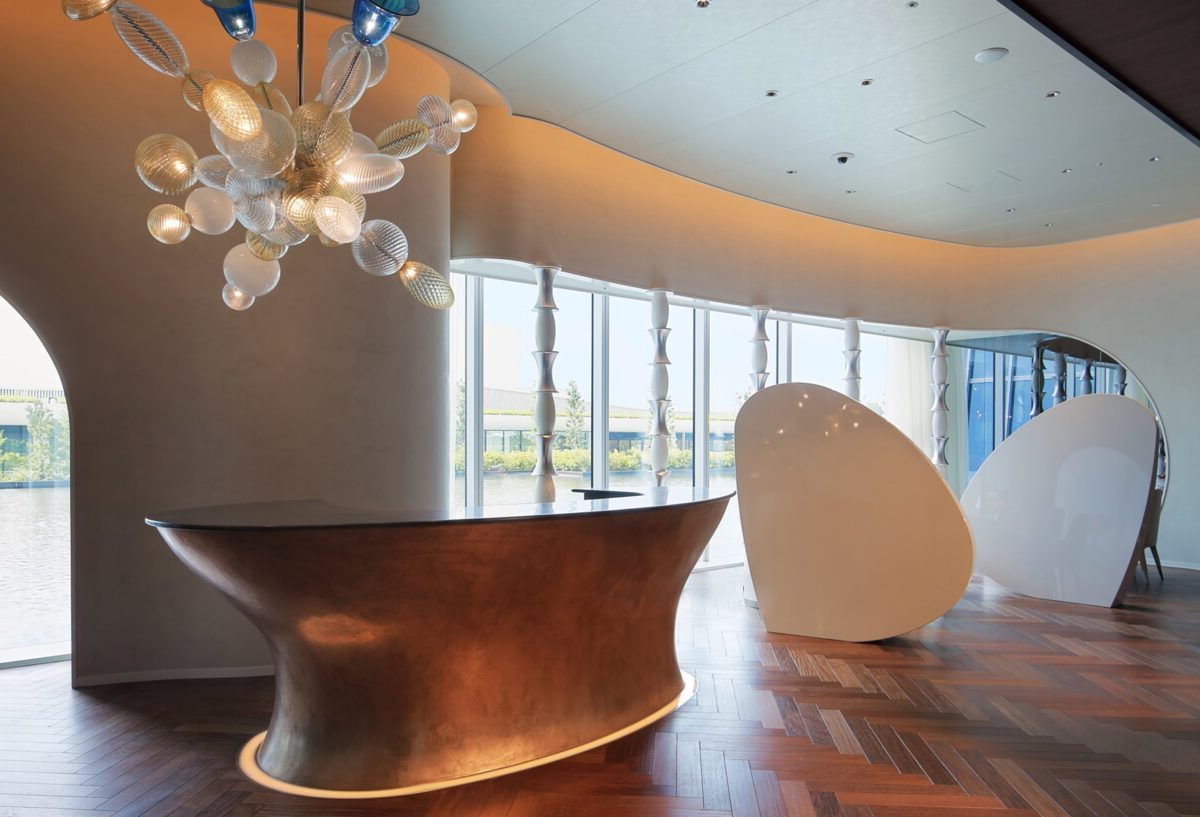 カハラホテル横浜のルームサービスメニューに大満足 アフタヌーンティーの予約は一休でも満席 旅ソム 旅行のソムリエ