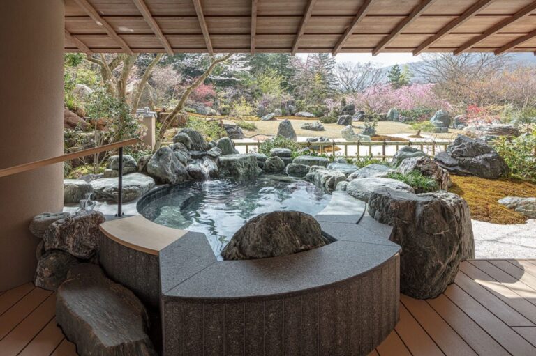 強羅花壇のプールは子供連れokだけど時間に注意 部屋ランクのおすすめは貴賓室 旅ソム 旅行のソムリエ