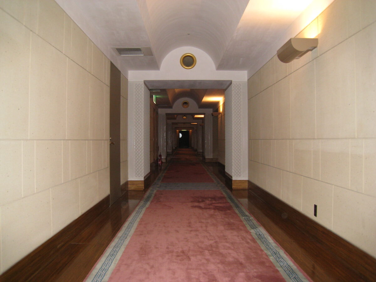 ホテル川久の共有廊下