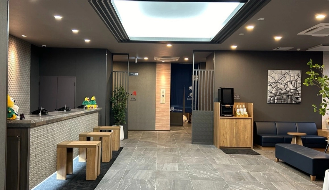 ホテルルートイン平塚駅北口のロビー